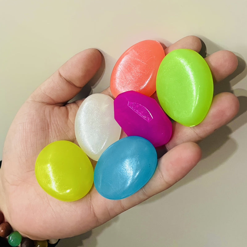 Elbűvölő Világító Kerti Kövek – Hangulatos és Tartós