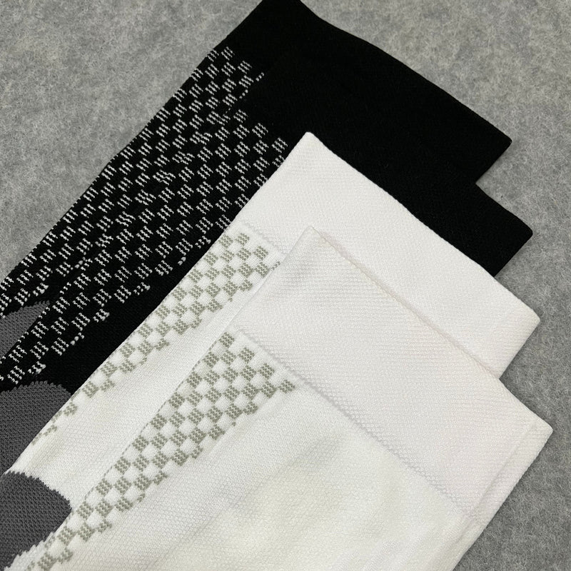 Șosete de compresie sportive pentru femei – respirabile și susținătoare pentru timpul activității și recuperării