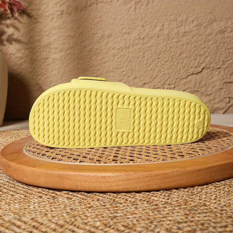 Papuci de damă cu închidere reglabilă cu clips – ușori și amortizanți