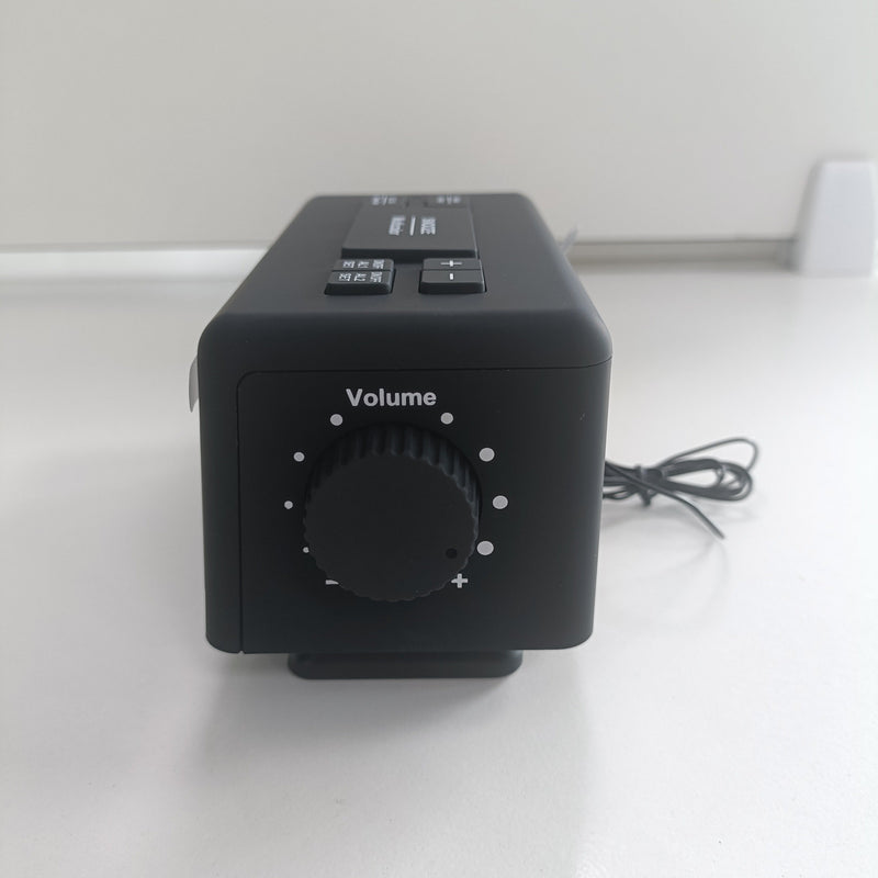 RGB Zegar Budzik z Wyświetlaczem LED i Funkcją Radia – Modny Budzik do Twojego Pokoju