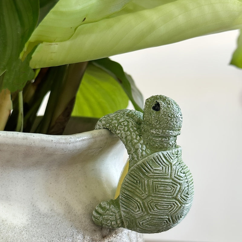 Funny Cartoon Turtle Hanging Planter – Ideal for Indoor and Outdoor Decoration