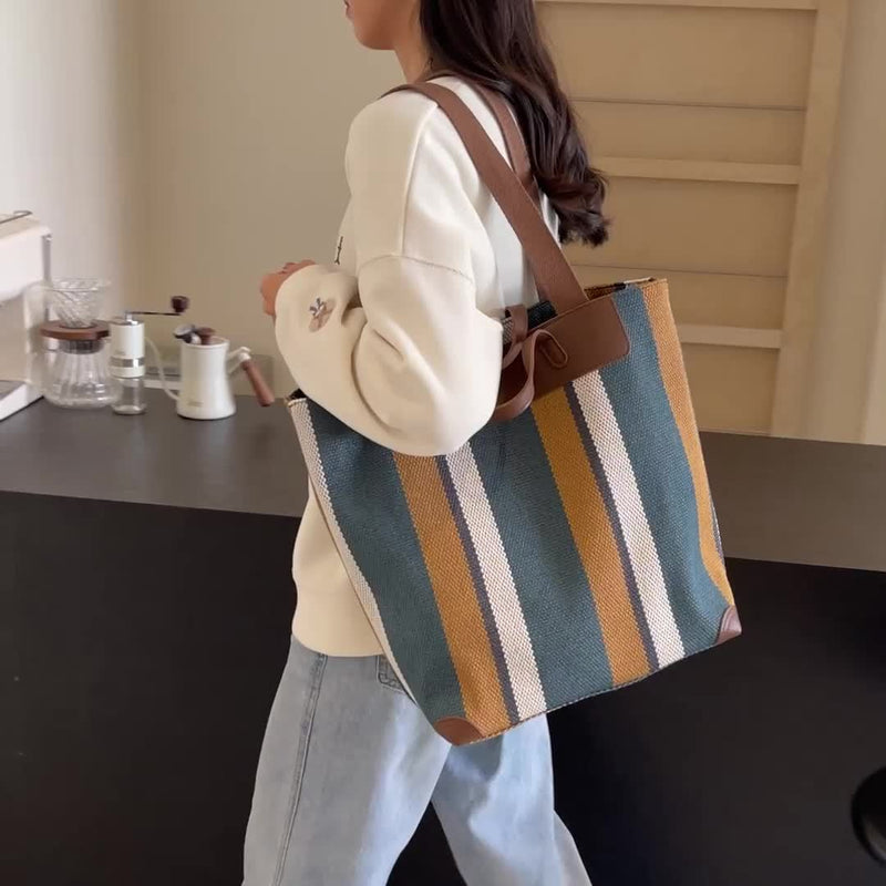 MetroStripe Casual Tote – Funkcjonalność i Design