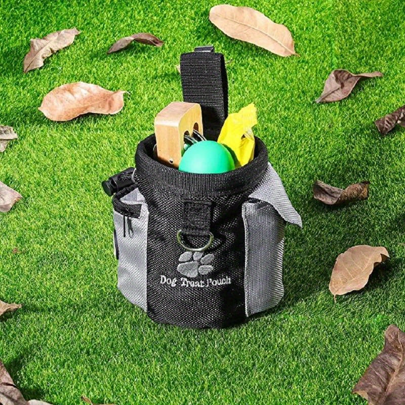 Treat pouch for dogs with dispenser for waste bags – Ideal for training and walks