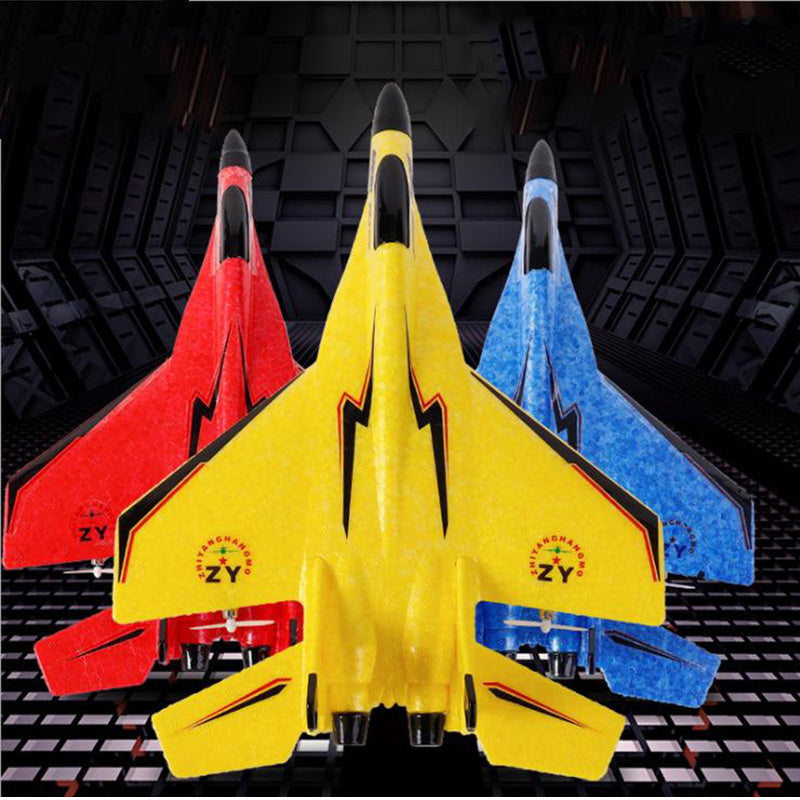 Avion puternic controlat de la distanță - Pentru pilotul aventuros