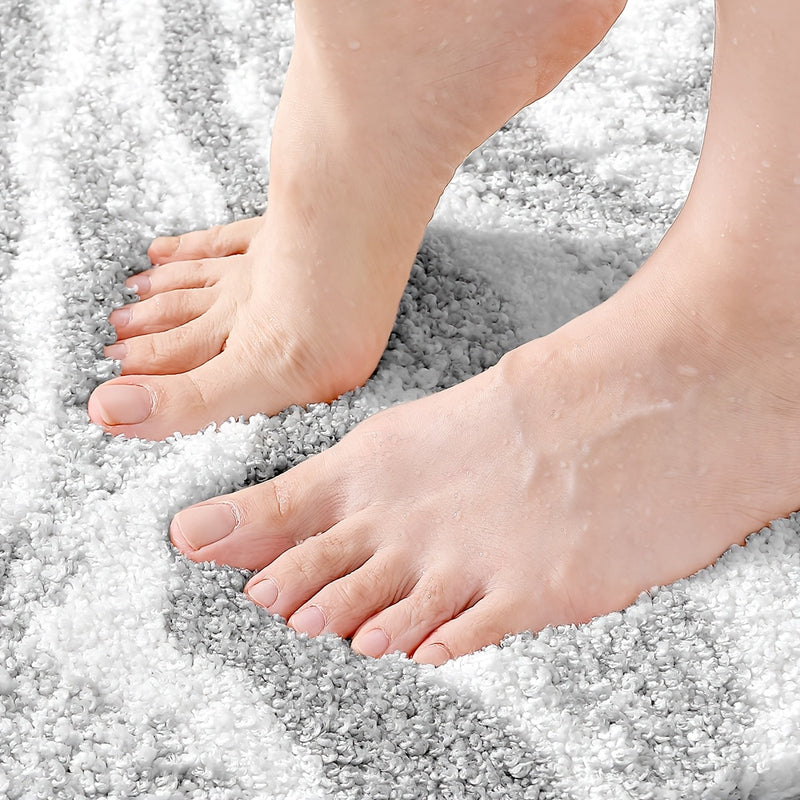 Puchaty Dywanik Łazienkowy – Chłonny i Miękki do Łazienki lub Kuchni