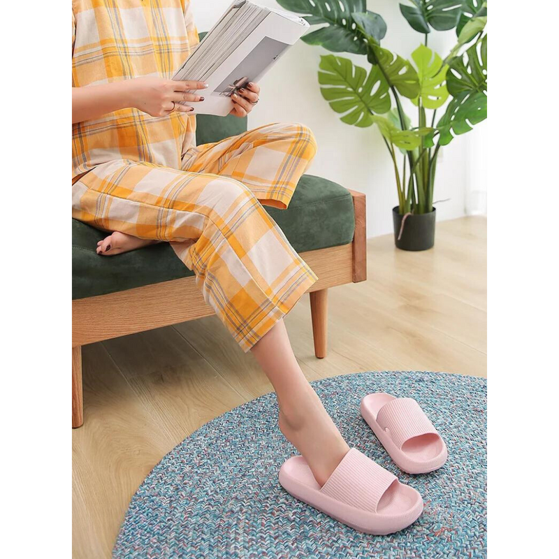 Papuci comozi unisex – ușori și moi pentru fiecare zi