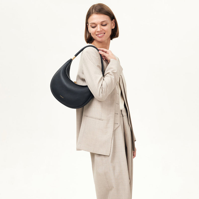 Nina Geantă - Pentru un Aspect Elegant și Organizată