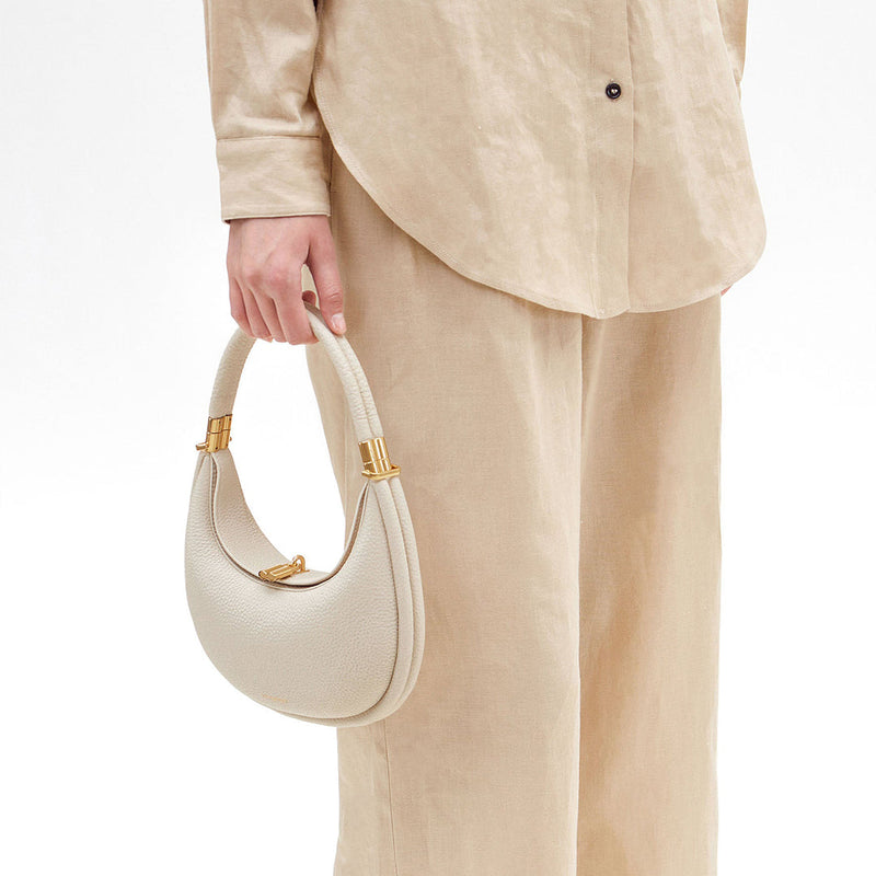 Nina Geantă - Pentru un Aspect Elegant și Organizată