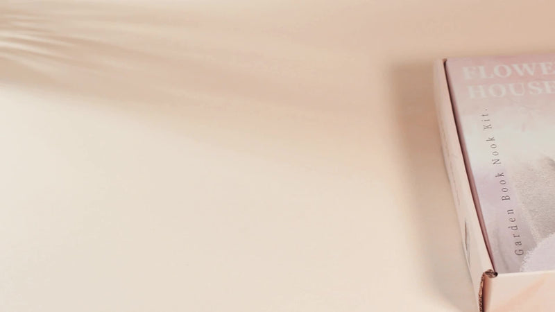 3D Drewniana Układanka Dom – Biały Dom Kwiatowy z Oświetleniem i Pokrowcem