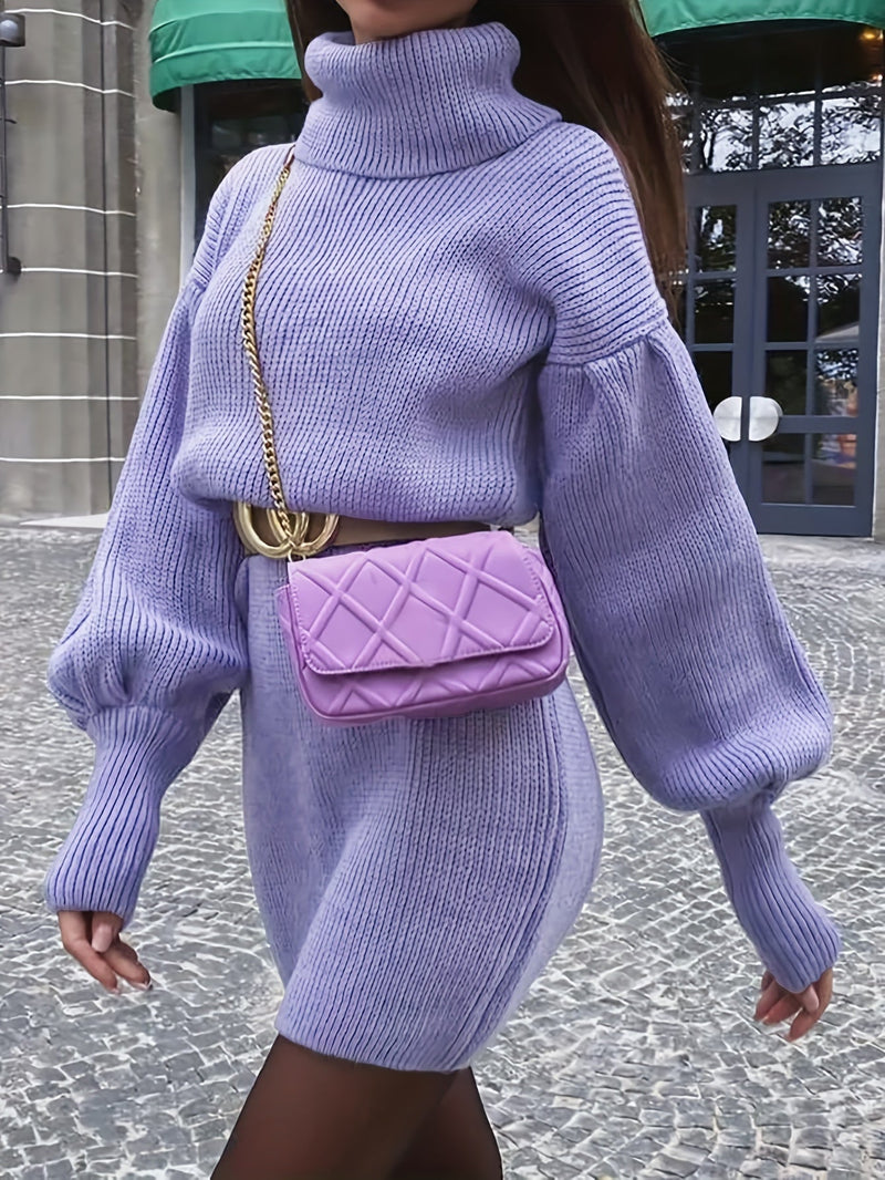 Elegancka Sukienka Sweterowa z Golfem – Struktura Rybich Łusek i Rękawy Lampionowe dla Stylowego Wyglądu