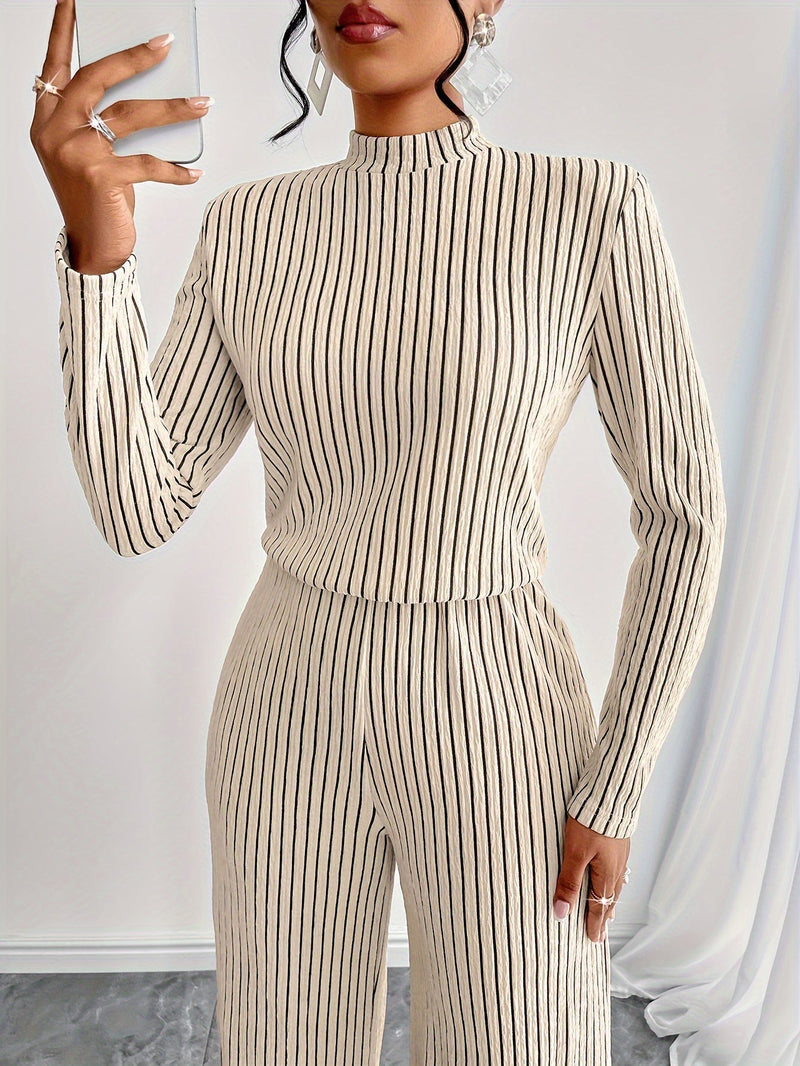 Elegancki Kombinezon Damski z Żebrowanym Wzorem – W Paski, Długie Rękawy i Wysoki Kołnierz