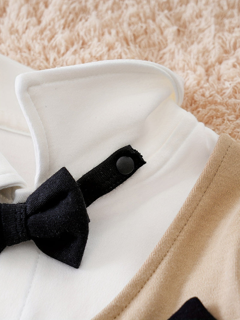 Oliver Gentleman Romper – Elegancki Kombinezon dla Niemowląt z Muchą