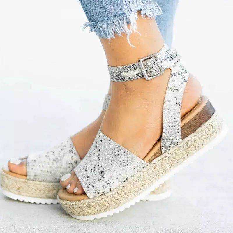 Kobiece Platformowe Espadryle – Stylowe i Wygodne Letnie Obuwie