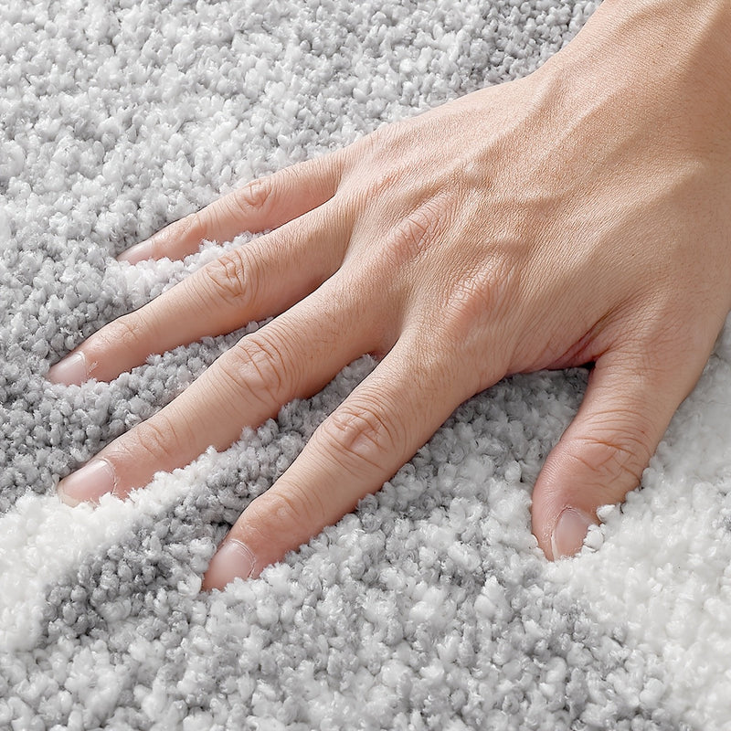 Puchaty Dywanik Łazienkowy – Chłonny i Miękki do Łazienki lub Kuchni