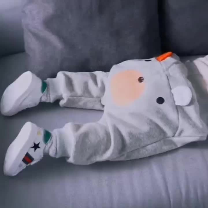 Urocze Spodnie Dresowe dla Niemowląt – Idealne na Wiosenne i Jesienne Przygody na Świeżym Powietrzu