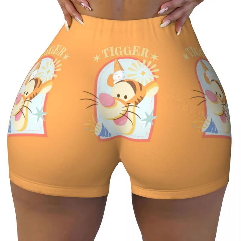 Spodenki sportowe i jogowe z nadrukiem Tygryska dla kobiet – Wygodne i stylowe na aktywne dni