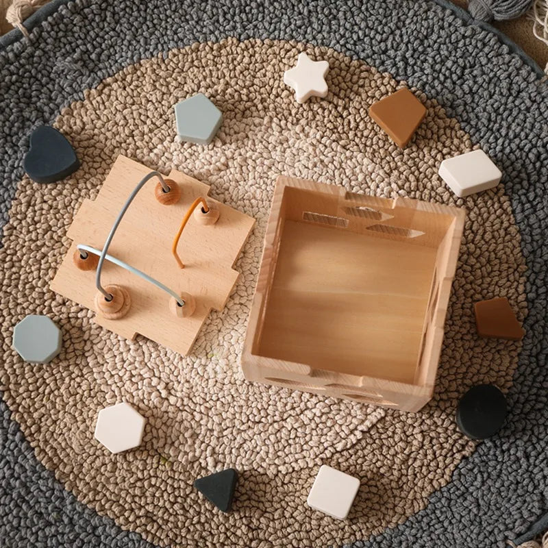 Edukacyjna drewniana skrzynka do zabawy – Dla nauki i radości z gry