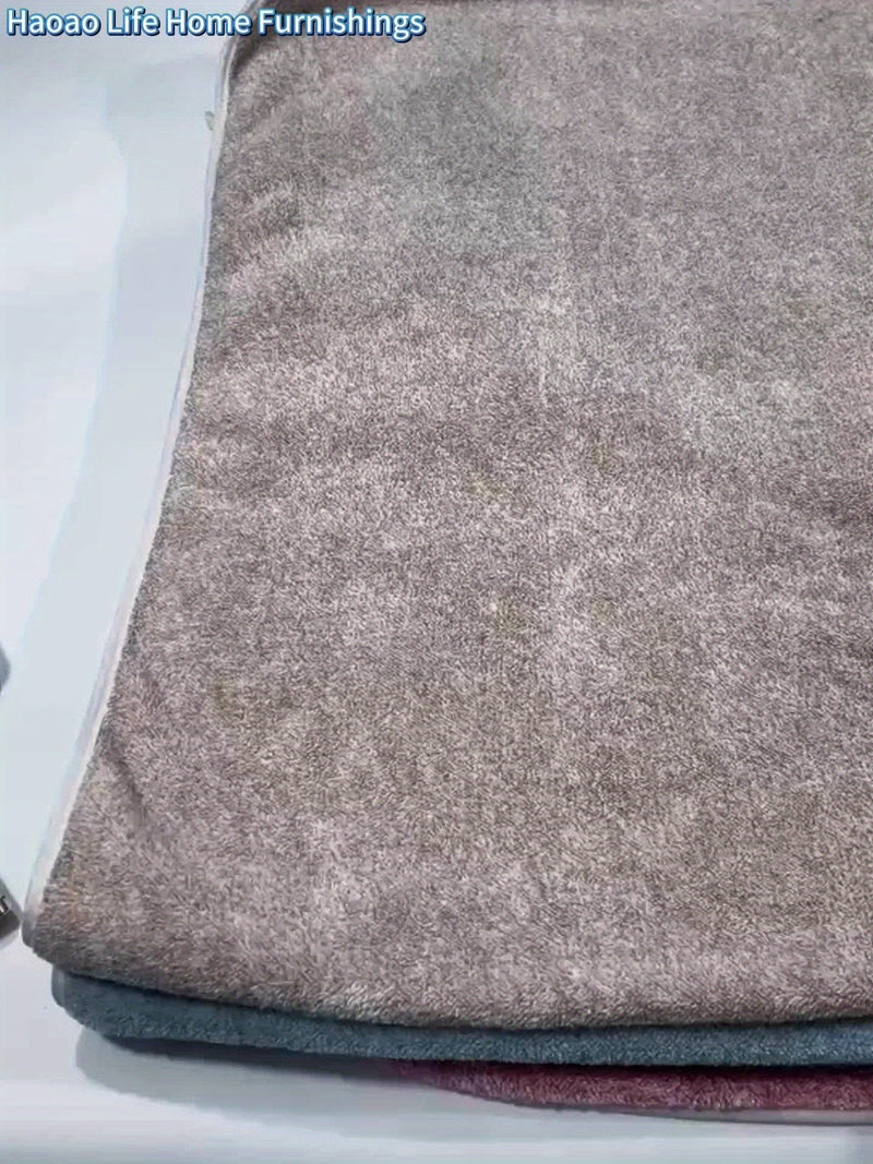 Set of Towels made of Soft Coral Velvet – Absorbent and Quick-Drying