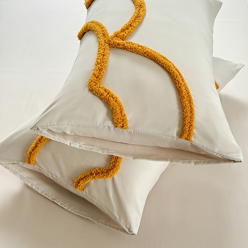 Bedding set with tufted pattern – Bedspread and pillowcases with large floral pattern