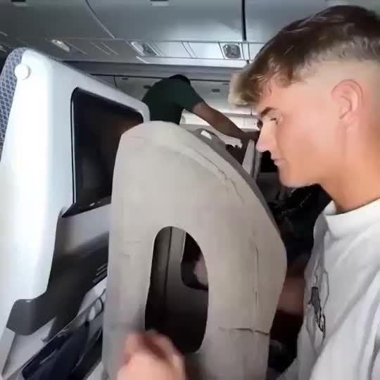 Nadmuchiwany Poduszka Podróżna na Szyję z Wycięciem w Kształcie Serca – Kompaktowa i Możliwa do Prania