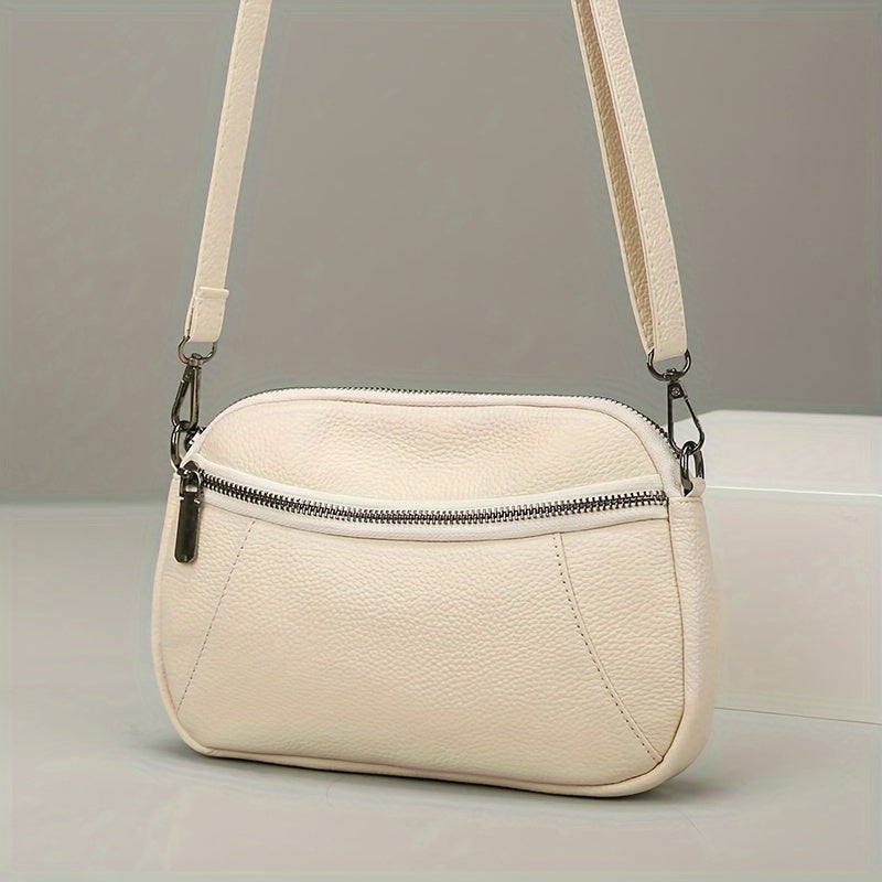 Klasyczna Chic Skórzana Torebka Przez Ramię – Ponadczasowa i Funkcjonalna