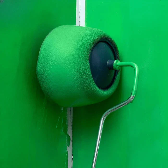 PaintJet - Paint roller with built-in reservoir